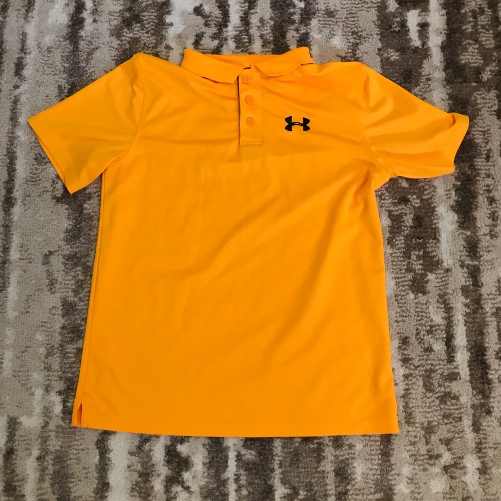 Under Armour collared tee